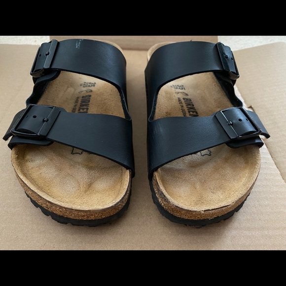 Birkenstock Women’s Black Arizona Sandals - Picture 2 of 8